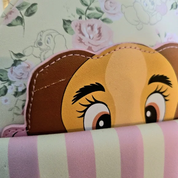 Disney X Loungefly Lady and The Tramp - Hat Box Very Very RARE* Read description Disney X Loungefly Lady and The Tramp - Hat Box Very Very  main image 2